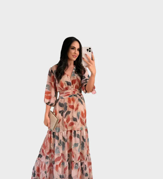 Duga haljina s cvjetnim uzorkom i udobnim krojem za elegantne dane