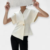 Minimalistički Elegantni Top