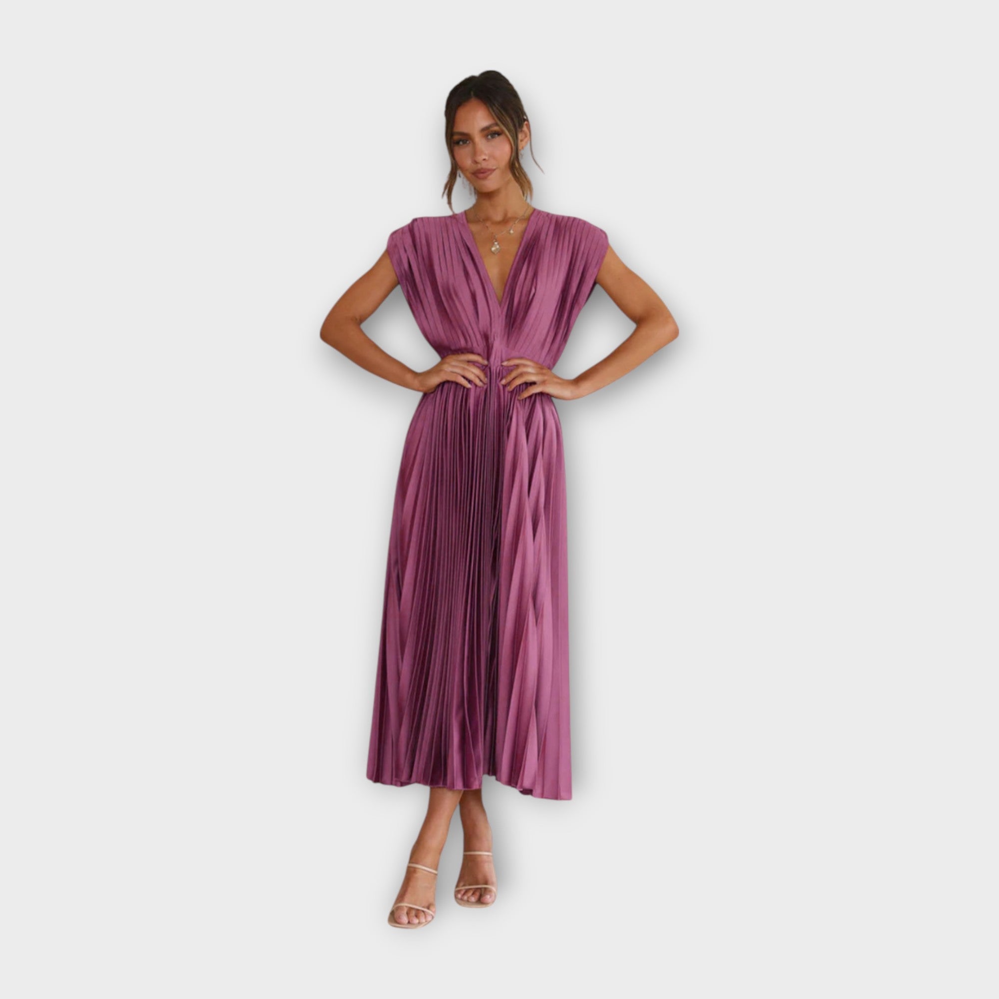 Midi Plisirana Haljina s Romantičnom Elegancijom