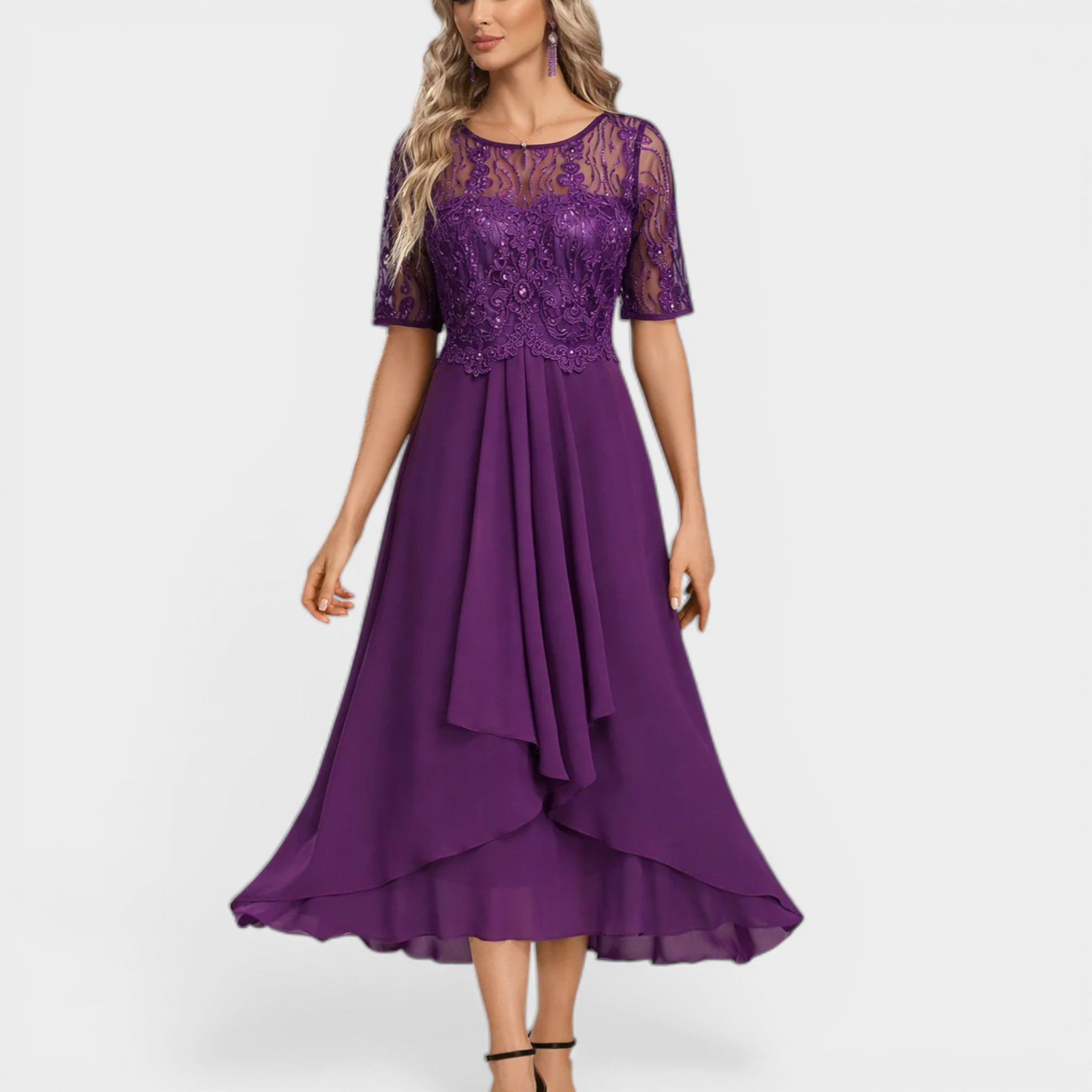 Adriana – Elegantna Čipkasta Midi Haljina